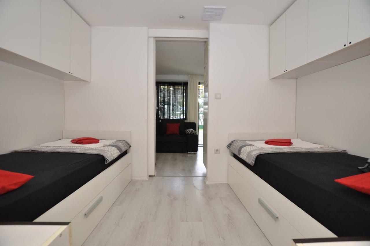Apartment Toya Слатине Экстерьер фото