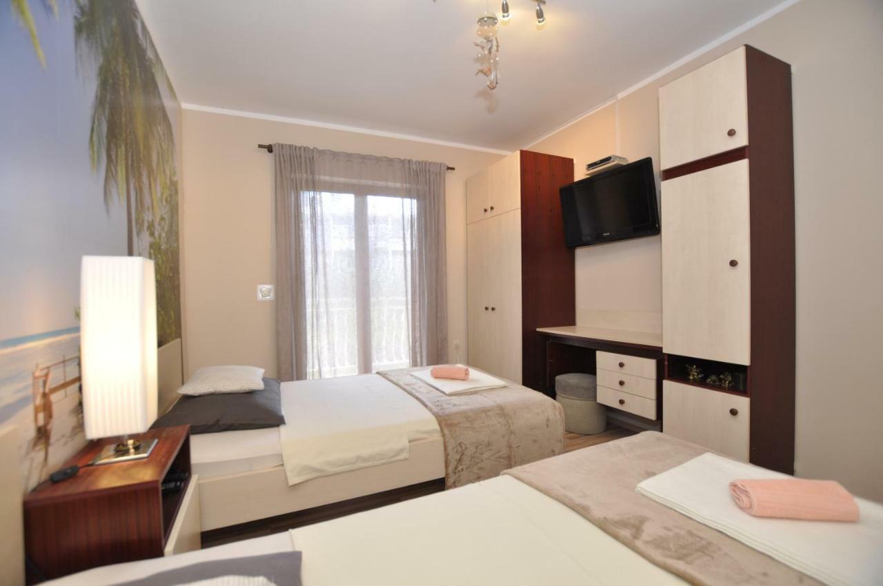 Apartment Toya Слатине Экстерьер фото
