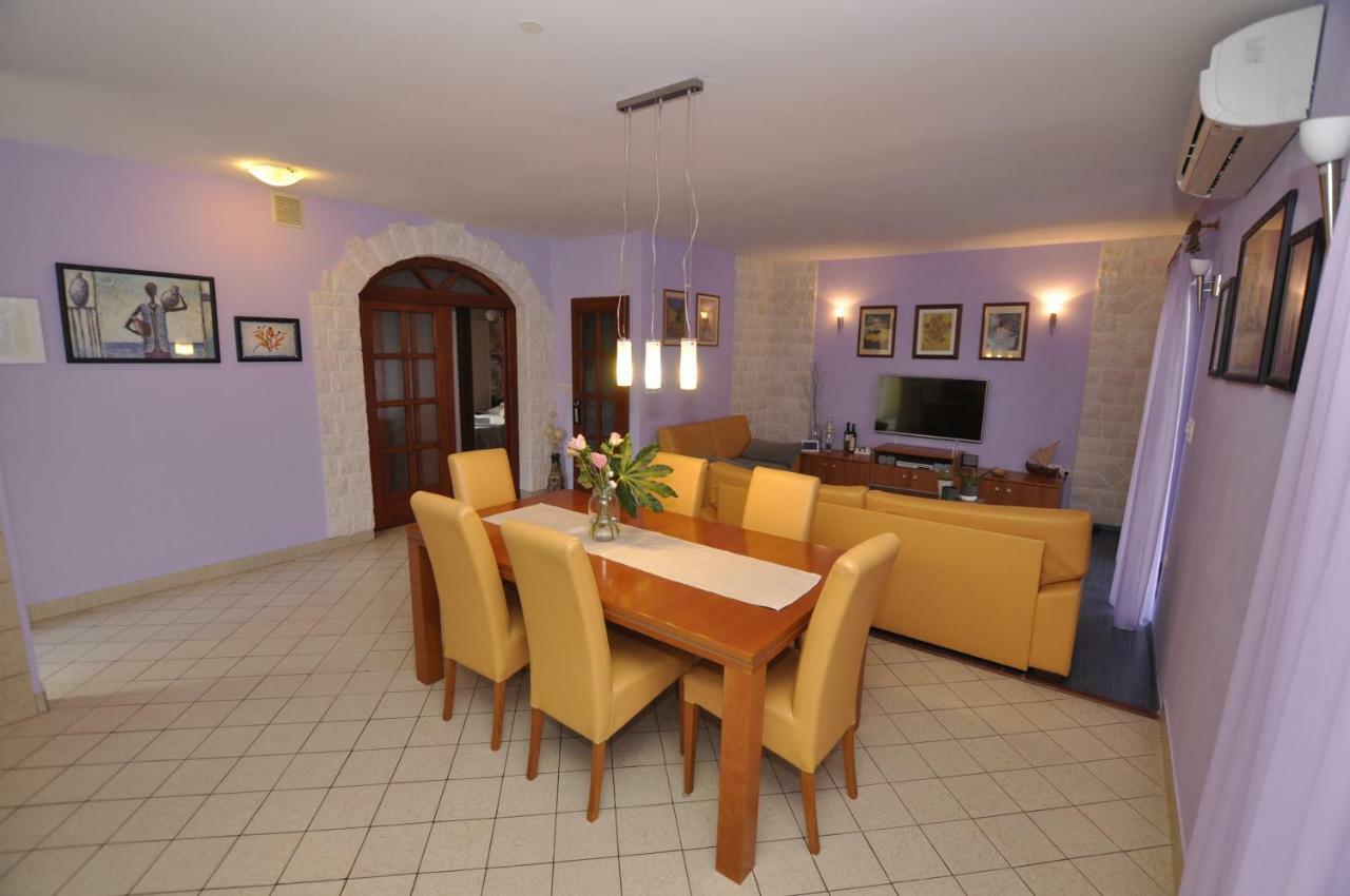 Apartment Toya Слатине Экстерьер фото