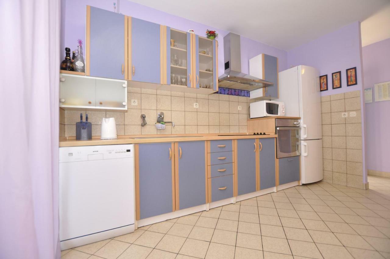 Apartment Toya Слатине Экстерьер фото
