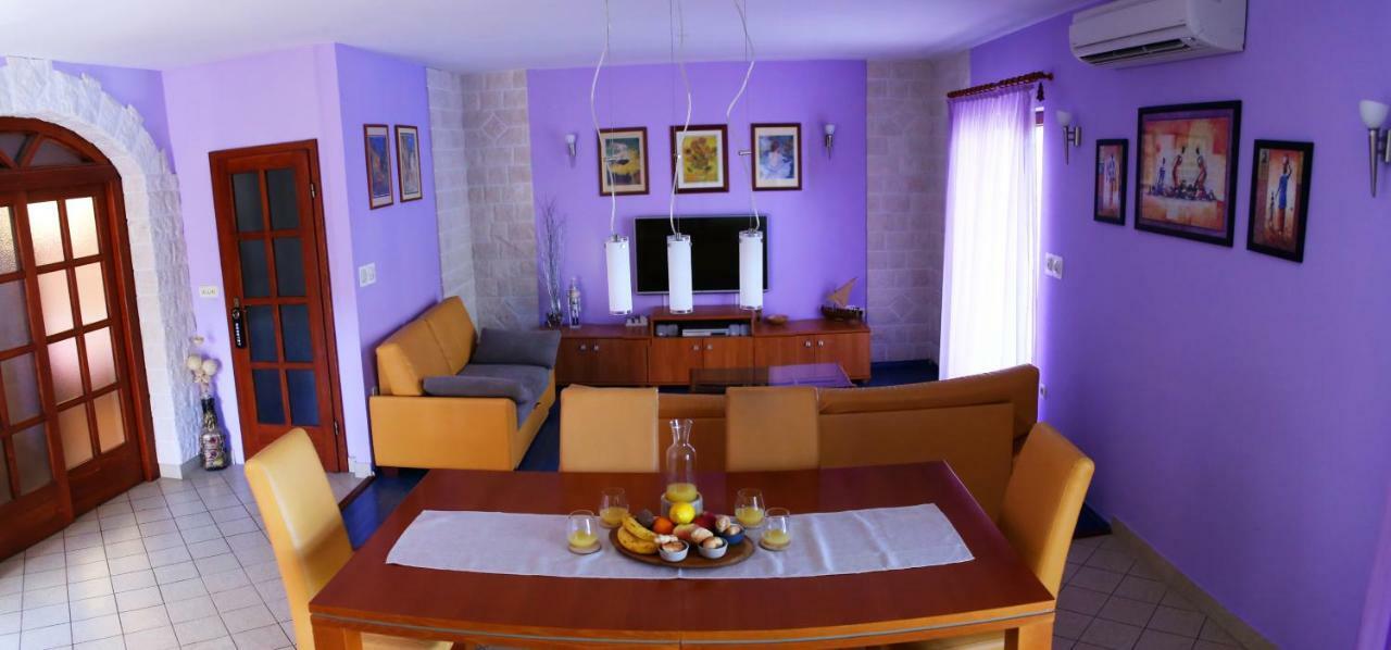 Apartment Toya Слатине Экстерьер фото